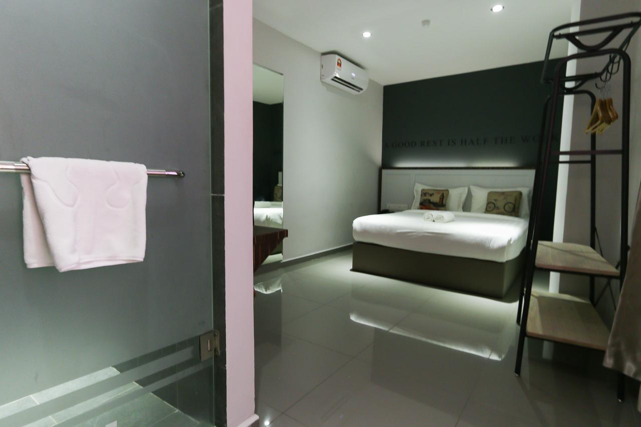 Hotel 99 Kota Kemuning Shah Alam Exteriör bild