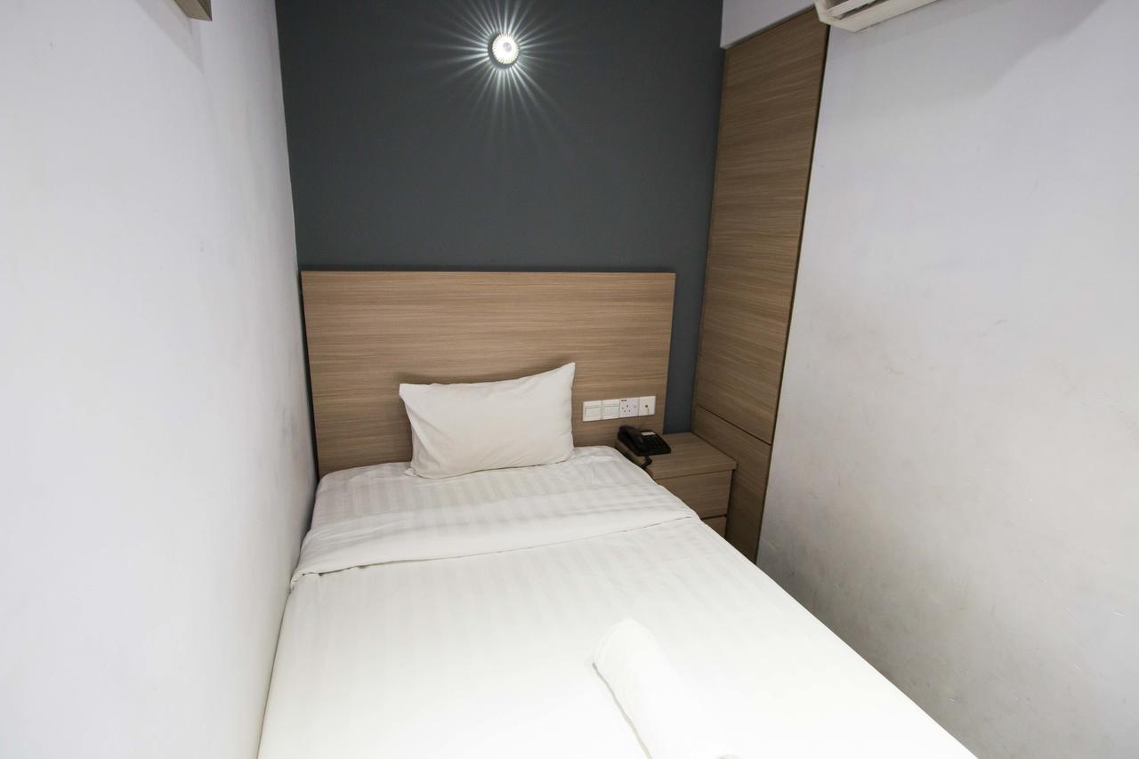 Hotel 99 Kota Kemuning Shah Alam Exteriör bild